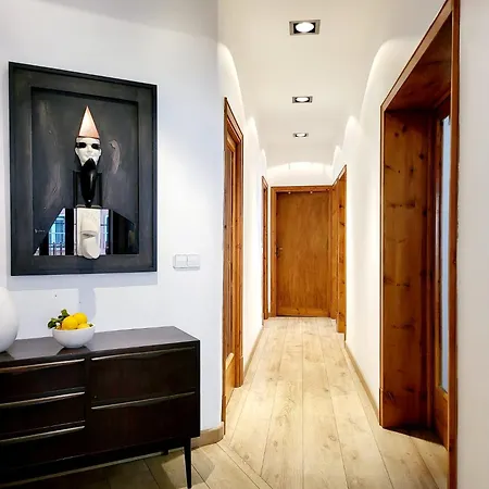 Baron- Center - Luxury Guest house *