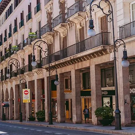 Baron- Center - Luxury Guest house